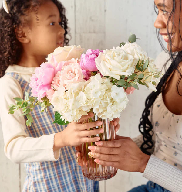 When is Mother’s Day 2026: Date, Deadlines, and How to Order Flowers in Time