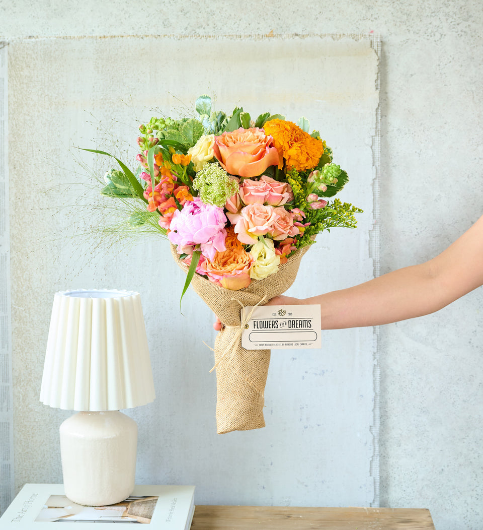 Send our Summer bouquet of flowers to someone