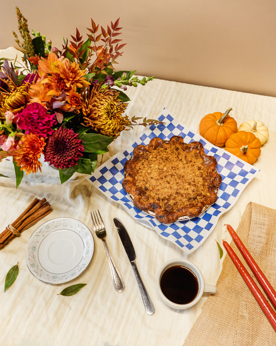 Let our expert florists create this Apple Pie Pairing flower bouquet for you