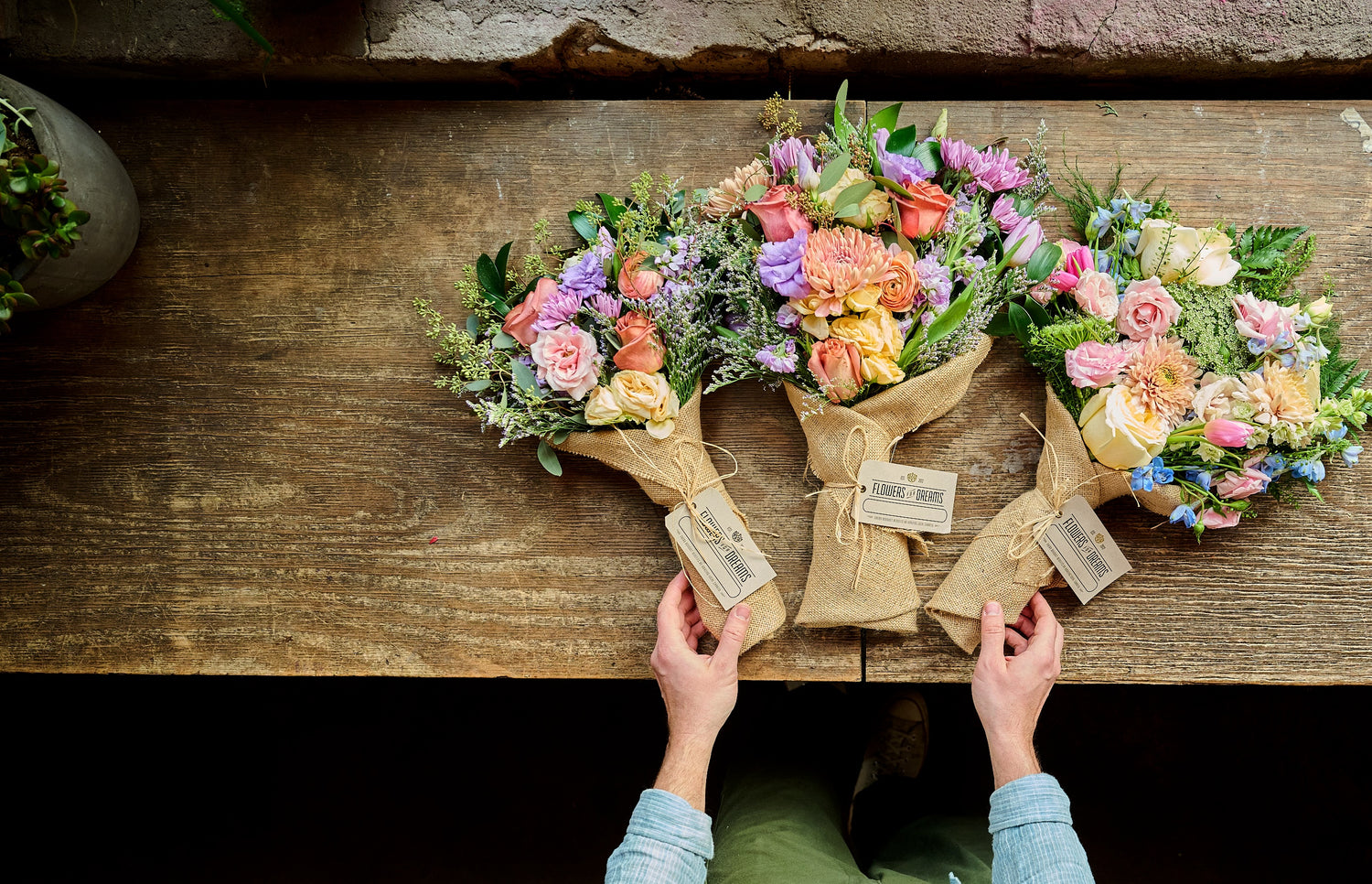 Flowers: our flower shops offer flower same-day delivery across the Midwest