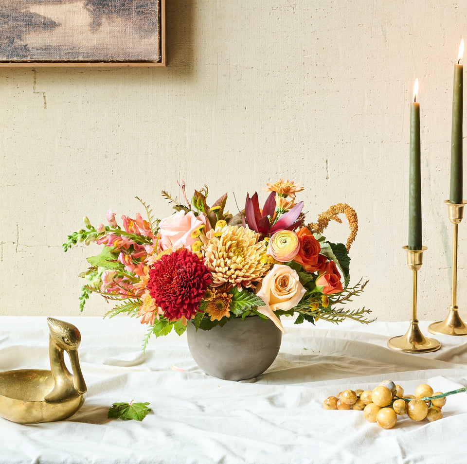 Send our Autumn bouquet of flowers to someone