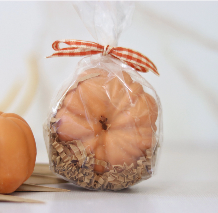 Harvest Bundle gift packaging detail with Flowers for Dreams branding and autumn accents