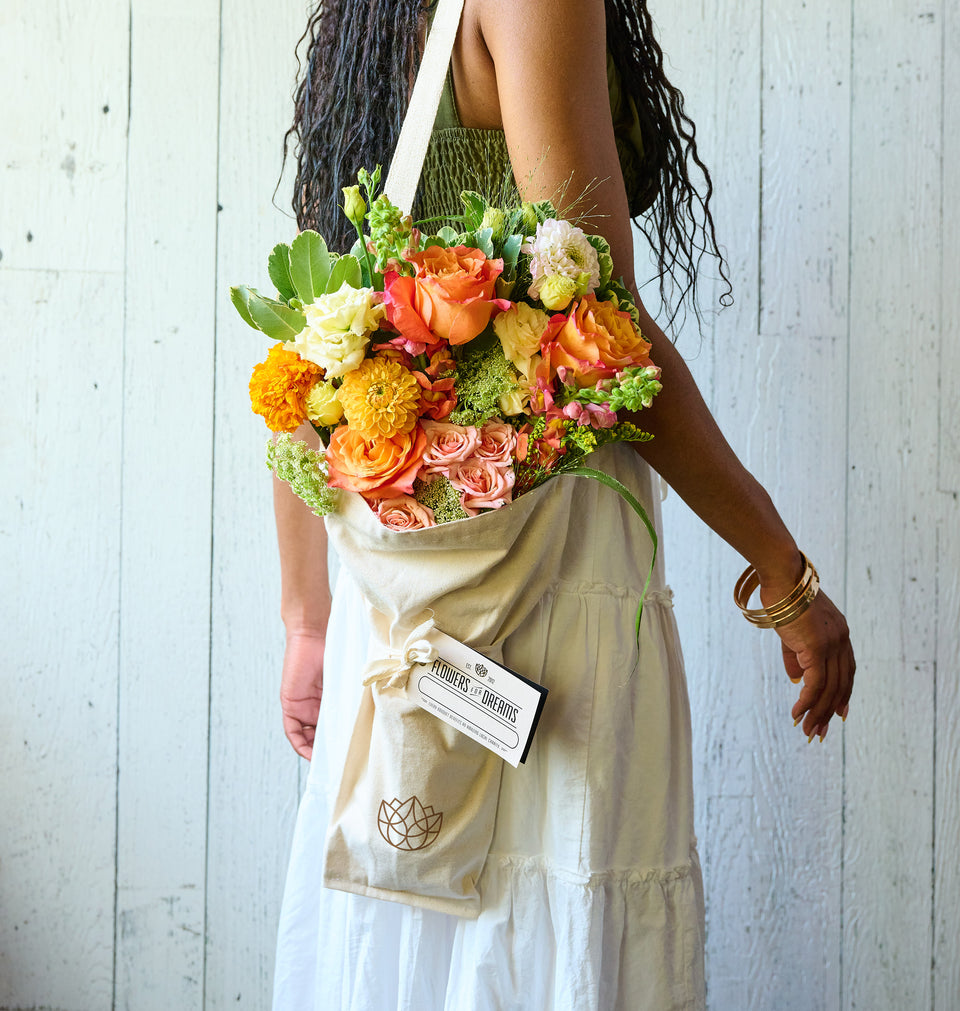 Send our Summer bouquet of flowers to someone