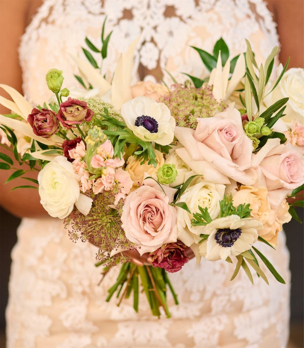 Bridal Bouquet Lush Tan & Neutral - Flowers for Dreams