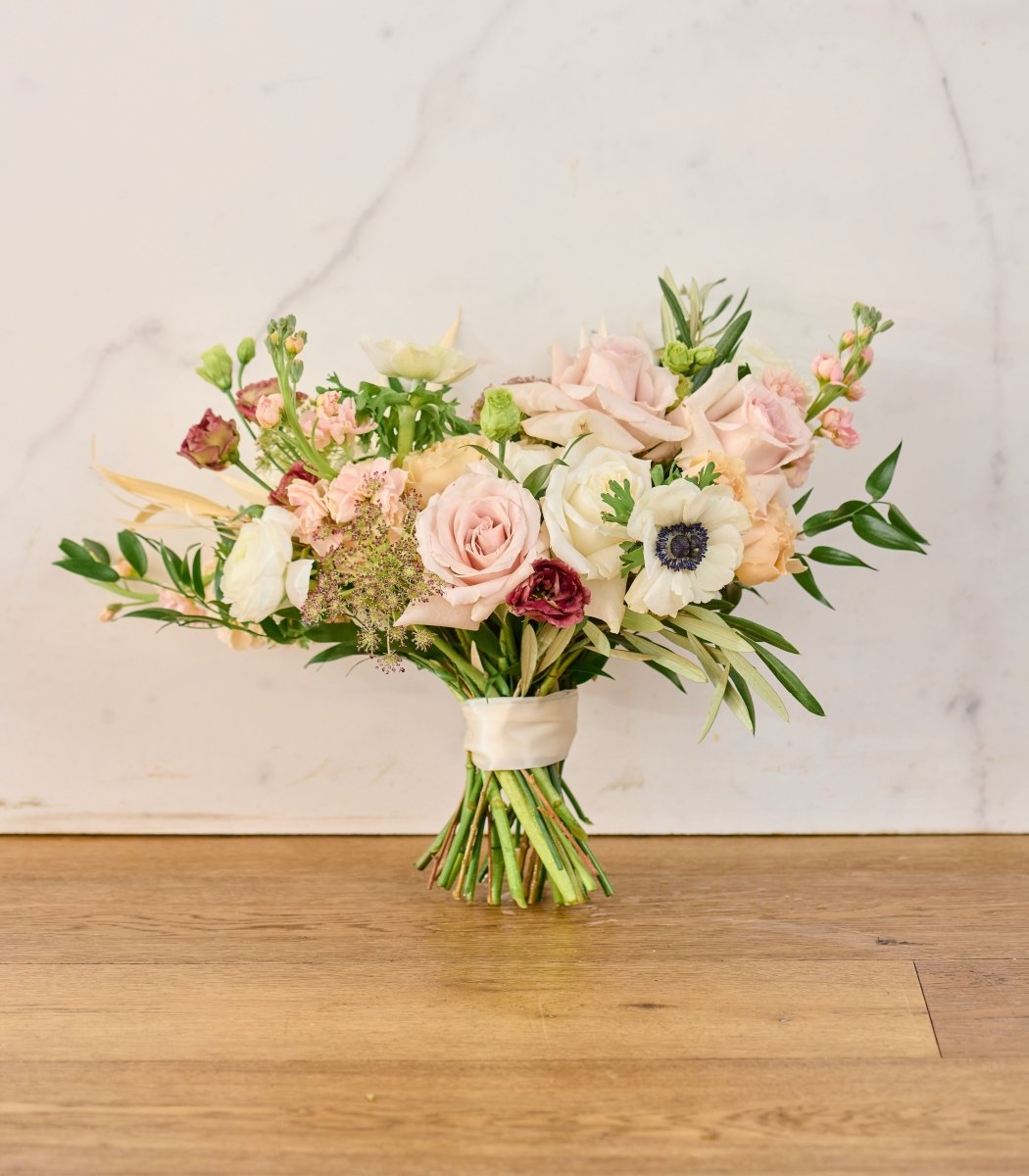 Bridal Bouquet Lush Tan & Neutral - Flowers for Dreams