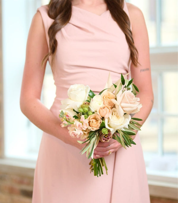 Bridesmaid Bouquet Lush Tan & Neutral - Flowers for Dreams